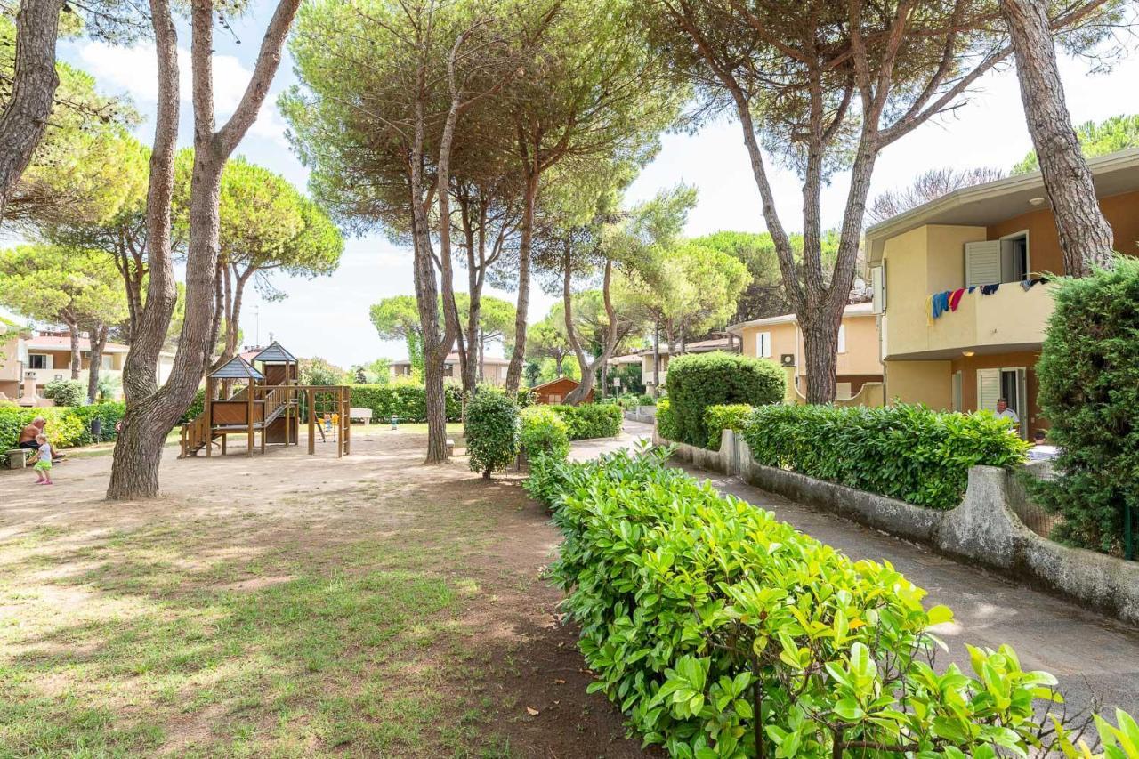 Tivoli Apartment Bibione Bagian luar foto