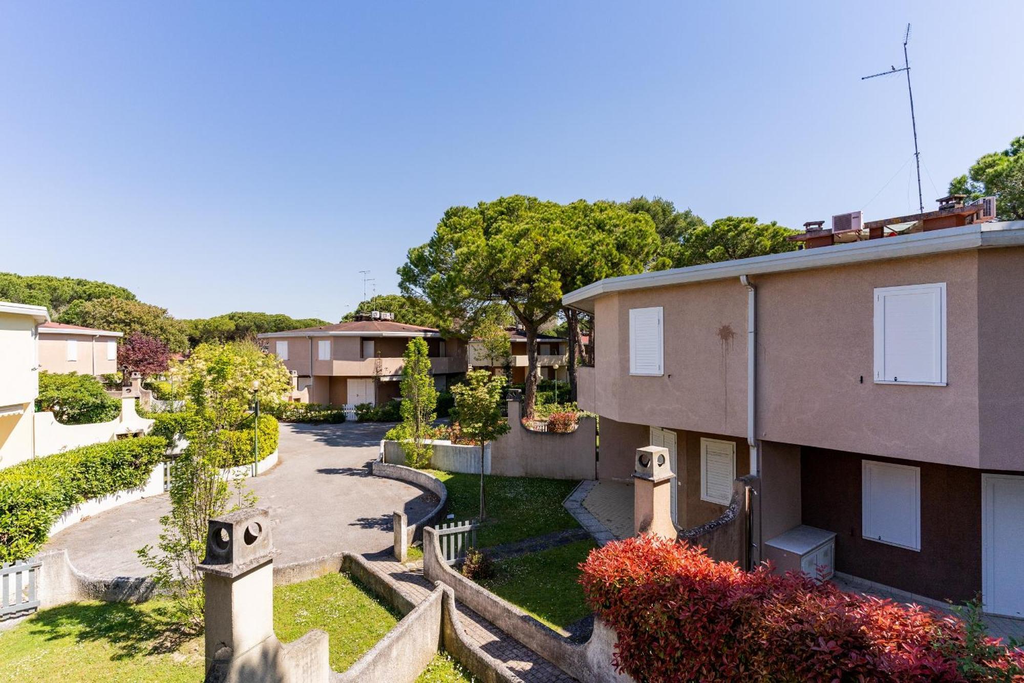 Tivoli Apartment Bibione Bagian luar foto